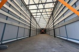TIRKON-3A, П/п шторный без борта, L= 16,5 м , 3 оси SAF, стаканы под коники